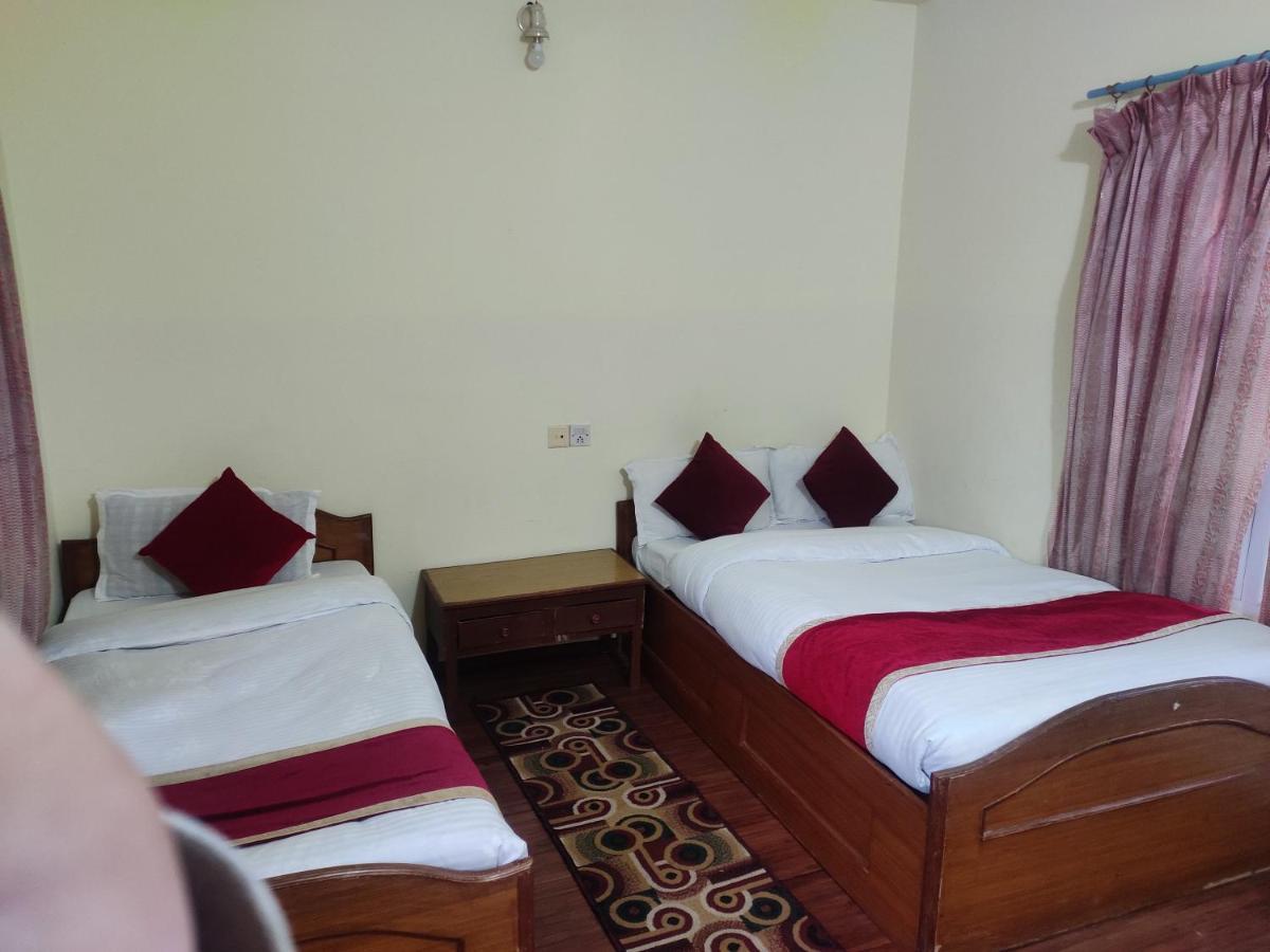 Hotel Snow Leopard Pokhara Exterior photo